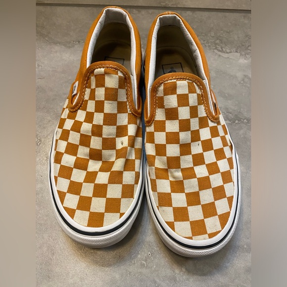 7.5 Vans - Picture 1 of 6